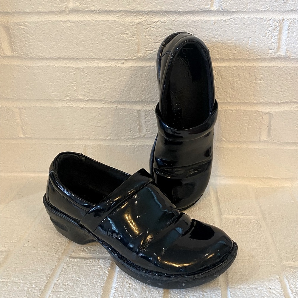 BOC women's nursing clogs
